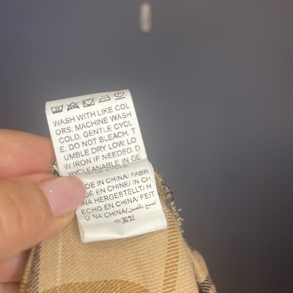 SHEIN Brown Tan Sleeveless Buttoned Shirt - Picture 4 of 4